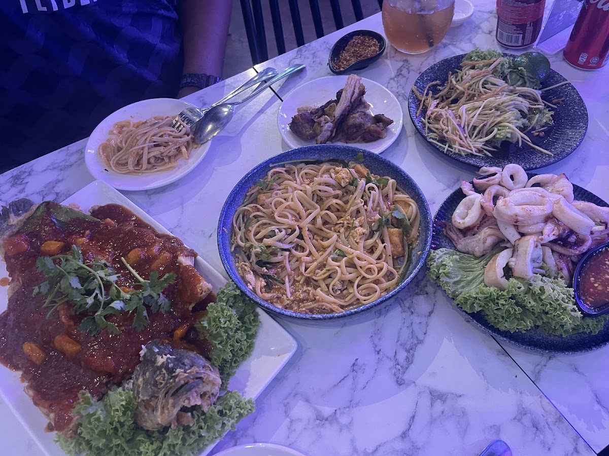 Citrus By The Pool-6